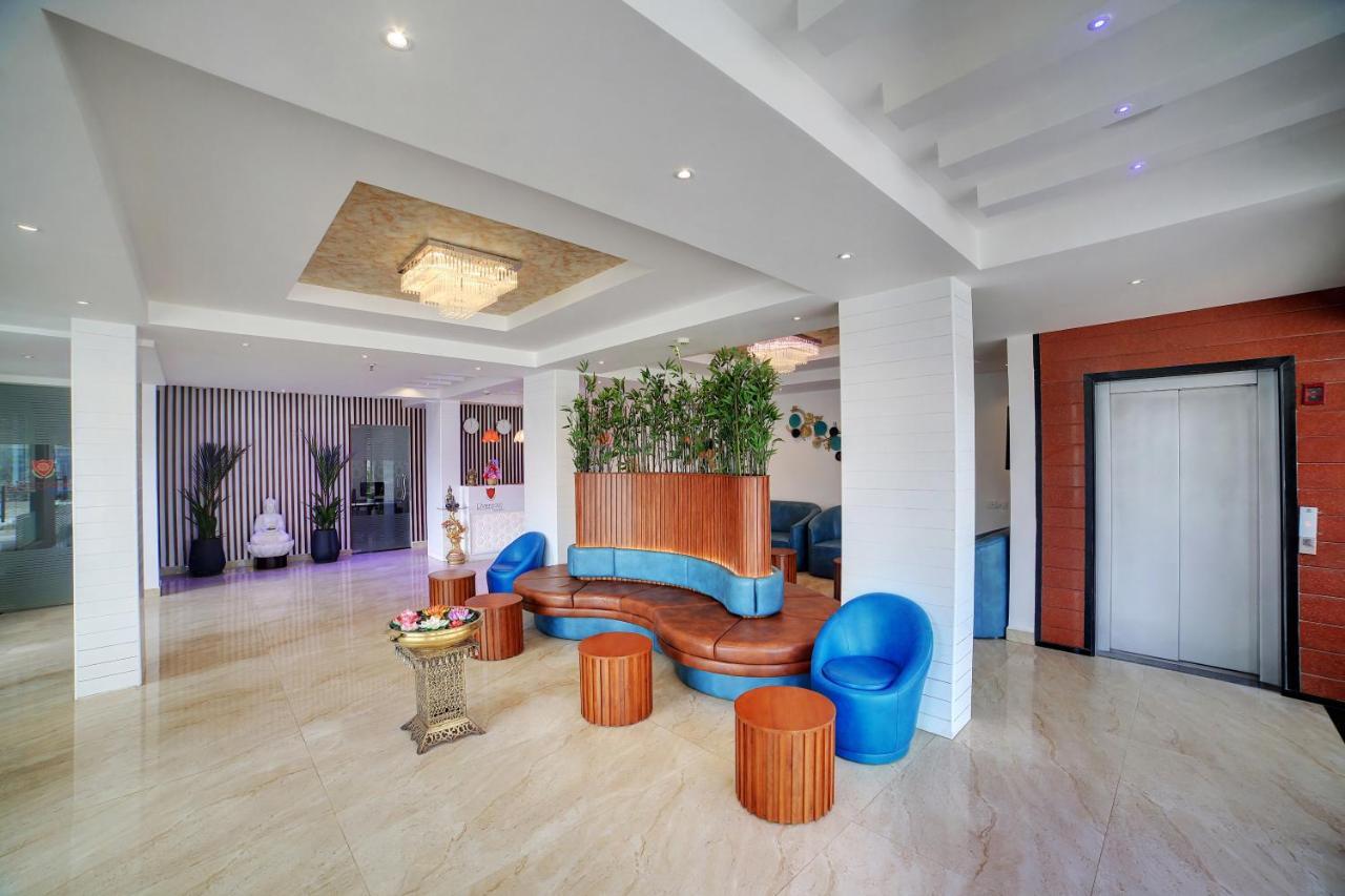 The Liverpool Blue Hotels 班加罗尔 外观 照片