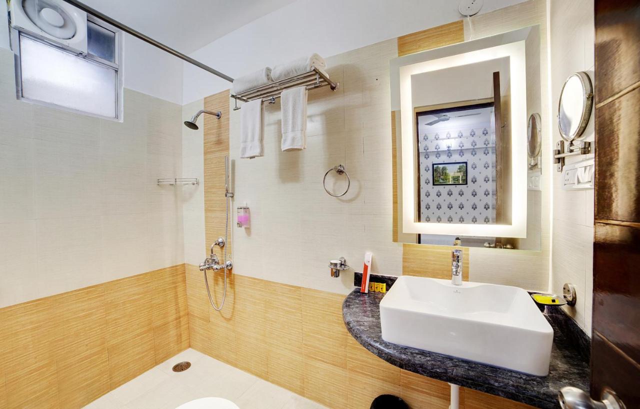 The Liverpool Blue Hotels 班加罗尔 外观 照片